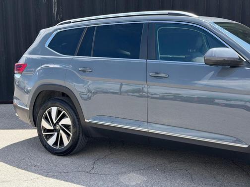 Gray 2025 Volkswagen Atlas 2.0T SEL