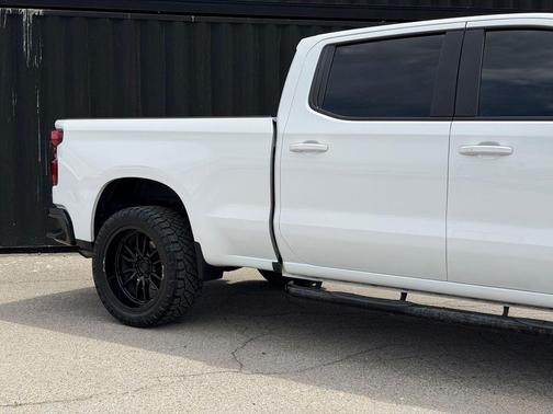 Summit White 2022 Chevrolet Silverado 1500 Limited LT
