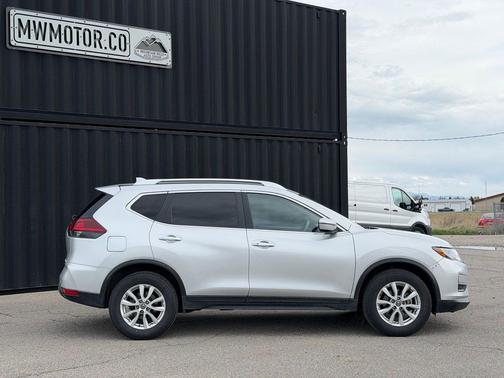 Brilliant Silver Metallic 2020 Nissan Rogue SV