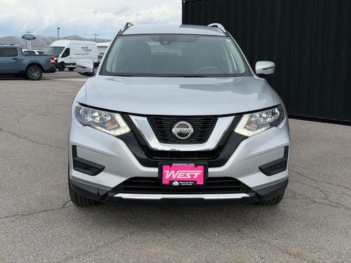 Brilliant Silver Metallic 2020 Nissan Rogue SV