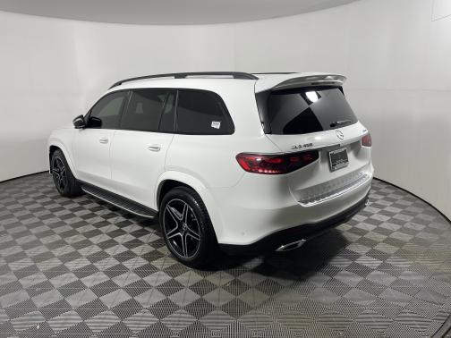 Polar White 2026 Mercedes-Benz GLS 450