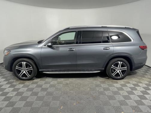 Selenite Grey Metallic 2023 Mercedes-Benz GLS 450 4MATIC