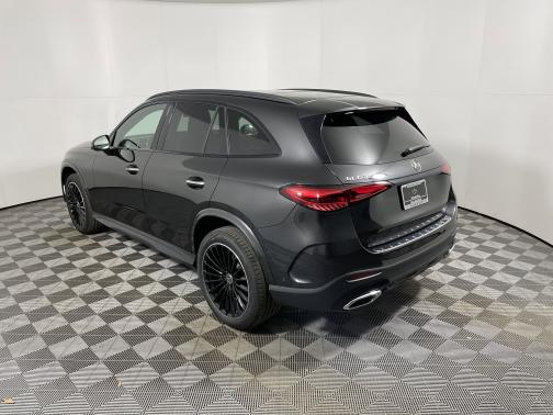 2023 Mercedes-Benz GLC 300 