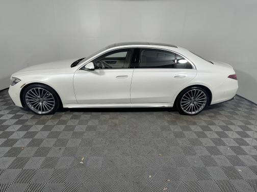 MANUFAKTUR Diamond White 2022 Mercedes-Benz S-Class S 500 4MATIC