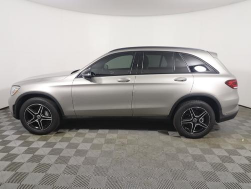 2021 Mercedes-Benz GLC 300 