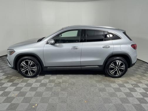 Cirrus Silver Metallic 2026 Mercedes-Benz GLA 250 Base