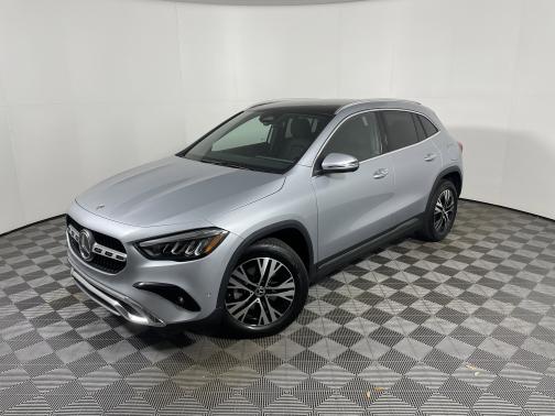 Cirrus Silver Metallic 2026 Mercedes-Benz GLA 250 Base
