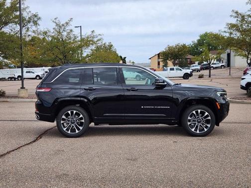 2025 Jeep Grand Cherokee Overland