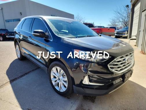 2022 Ford Edge Titanium