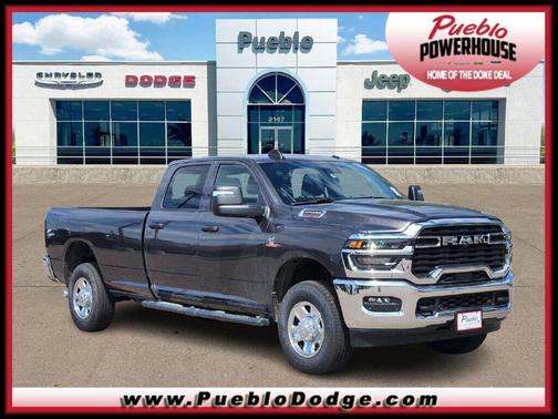 2025 RAM 2500 Tradesman Crew Cab 4x4 8' Box