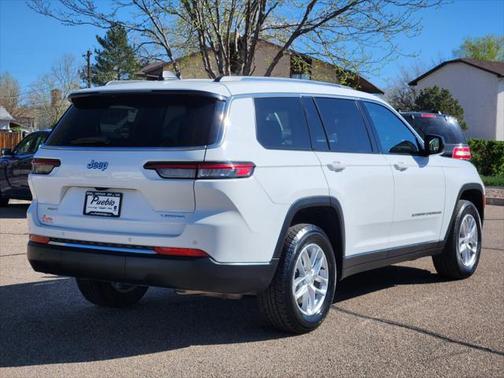 2023 Jeep Grand Cherokee L Laredo