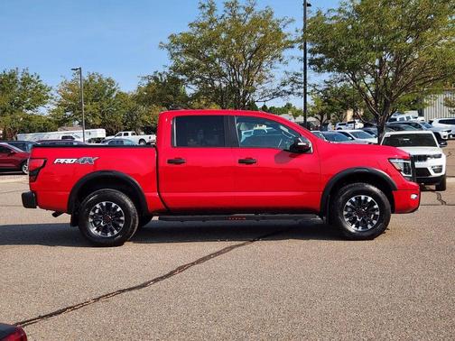 2024 Nissan Titan PRO-4X