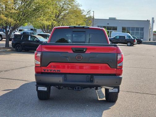 2024 Nissan Titan PRO-4X