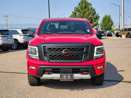 2024 Nissan Titan PRO-4X