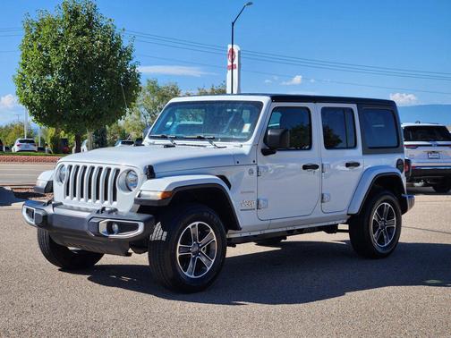 2023 Jeep Wrangler 4-Door Sahara 4x4