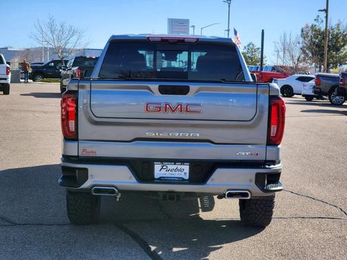 2024 GMC Sierra 1500 AT4