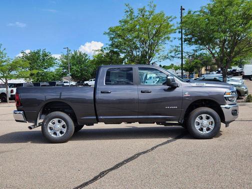 2025 RAM 2500 Big Horn Crew Cab 4x4 6'4' Box