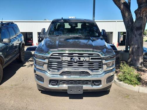 2025 RAM 2500 Big Horn Crew Cab 4x4 6'4' Box
