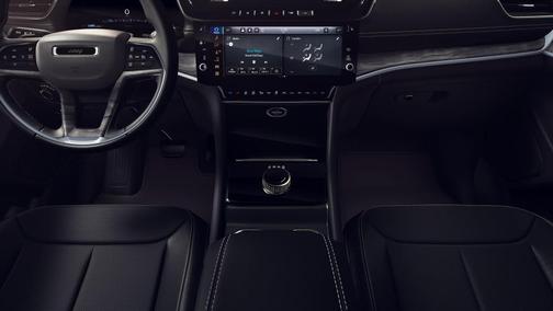 2026 Jeep Grand Cherokee Altitude