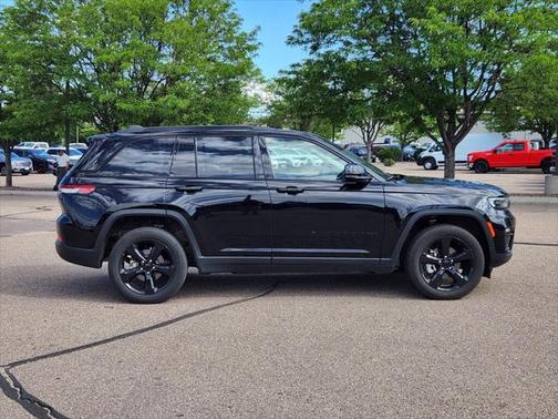 2023 Jeep Grand Cherokee Limited X