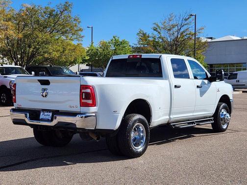 2024 RAM 3500 Tradesman Crew Cab 4x4 8' Box