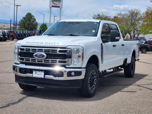 Oxford White 2024 Ford F-250 XLT