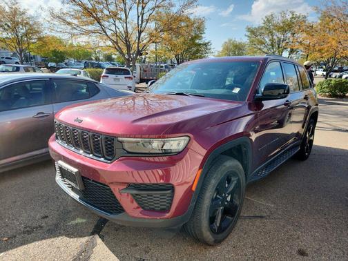 2023 Jeep Grand Cherokee Altitude