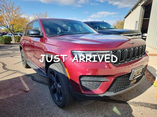 2023 Jeep Grand Cherokee Altitude
