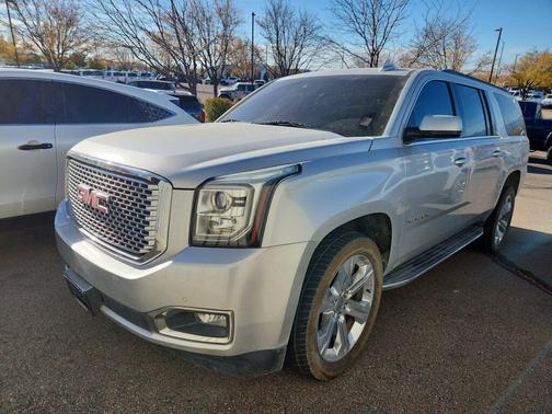 2017 GMC Yukon XL SLT