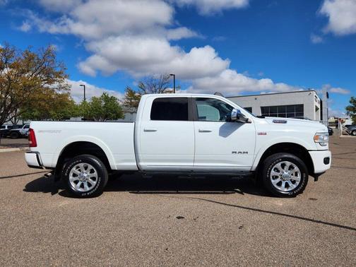 2022 RAM 2500 Laramie Crew Cab 4x4 6'4' Box