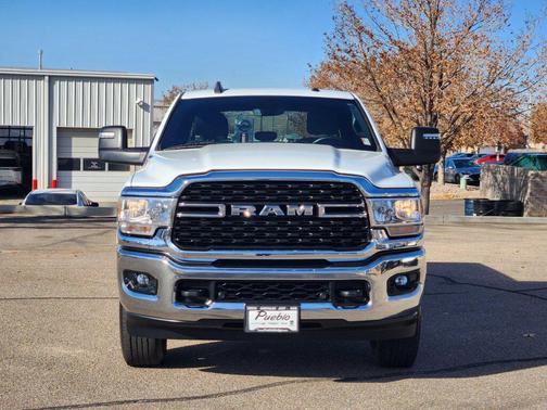 2024 RAM 3500 Big Horn Crew Cab 4x4 8' Box