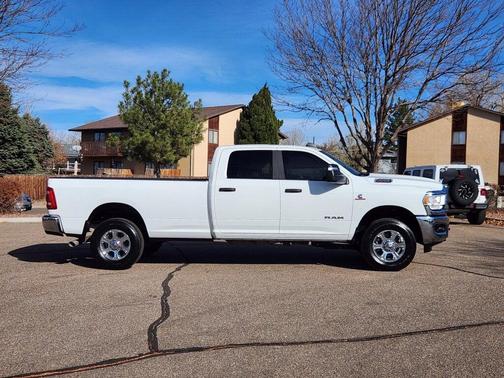 2024 RAM 3500 Big Horn Crew Cab 4x4 8' Box