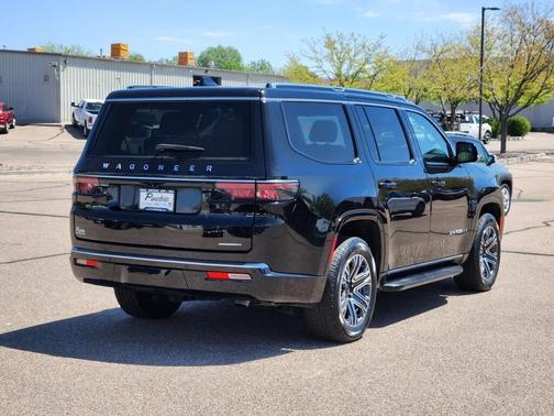 Diamond Black Crystal Pearlcoat 2024 Jeep Wagoneer Series II 4x4