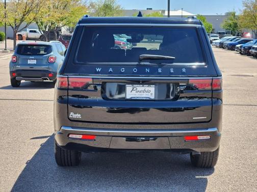 Diamond Black Crystal Pearlcoat 2024 Jeep Wagoneer Series II 4x4
