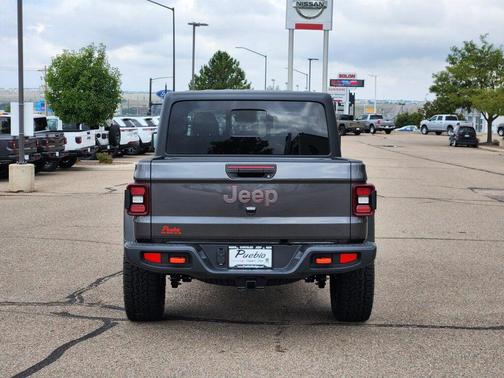 2025 Jeep Gladiator Mojave