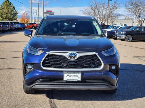 2024 Toyota Highlander XLE