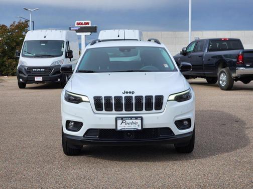 2023 Jeep Cherokee Altitude