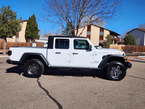 2024 Jeep Gladiator Mojave