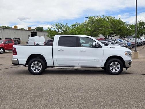 Bright White Clearcoat 2024 RAM 1500 Laramie