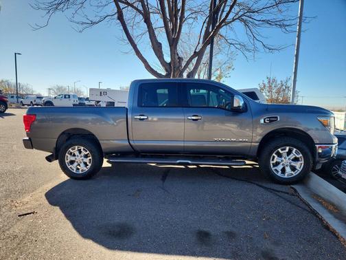 2016 Nissan Titan XD SL