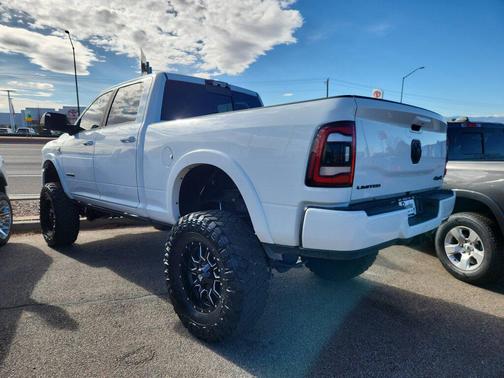 2022 RAM 2500 Limited Crew Cab 4x4 6'4' Box