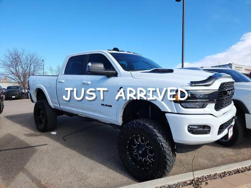 2022 RAM 2500 Limited Crew Cab 4x4 6'4' Box