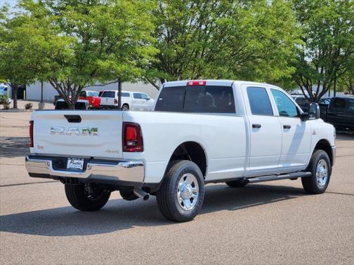 2025 RAM 3500 Tradesman Crew Cab 4x4 8' Box