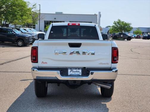 2025 RAM 3500 Tradesman Crew Cab 4x4 8' Box