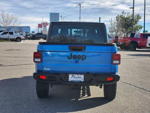 2023 Jeep Gladiator Sport S