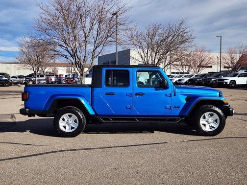 2023 Jeep Gladiator Sport S