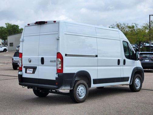 2025 RAM ProMaster 1500 Base
