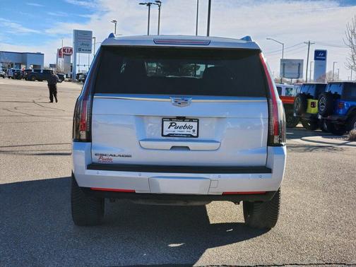 2020 Cadillac Escalade Premium Luxury