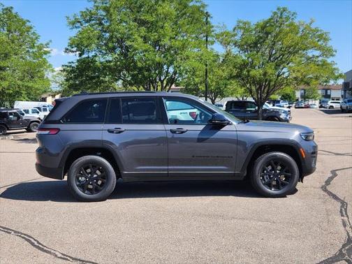2025 Jeep Grand Cherokee Altitude