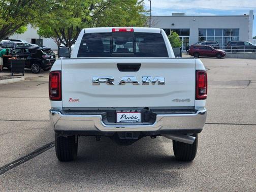 2025 RAM 3500 Tradesman Crew Cab 4x4 8' Box